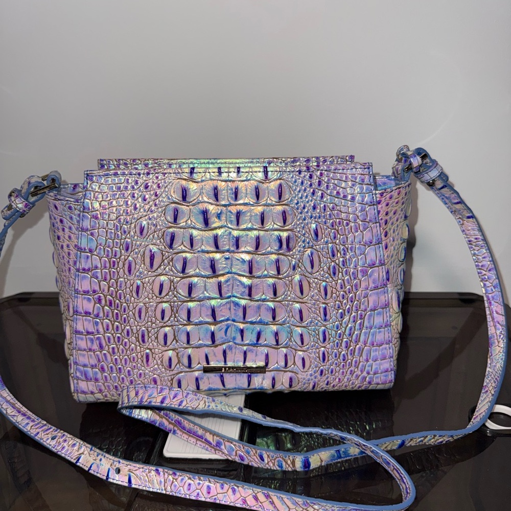 Brahmin Hillary Harmonious Melbourne - Picture 2 of 5